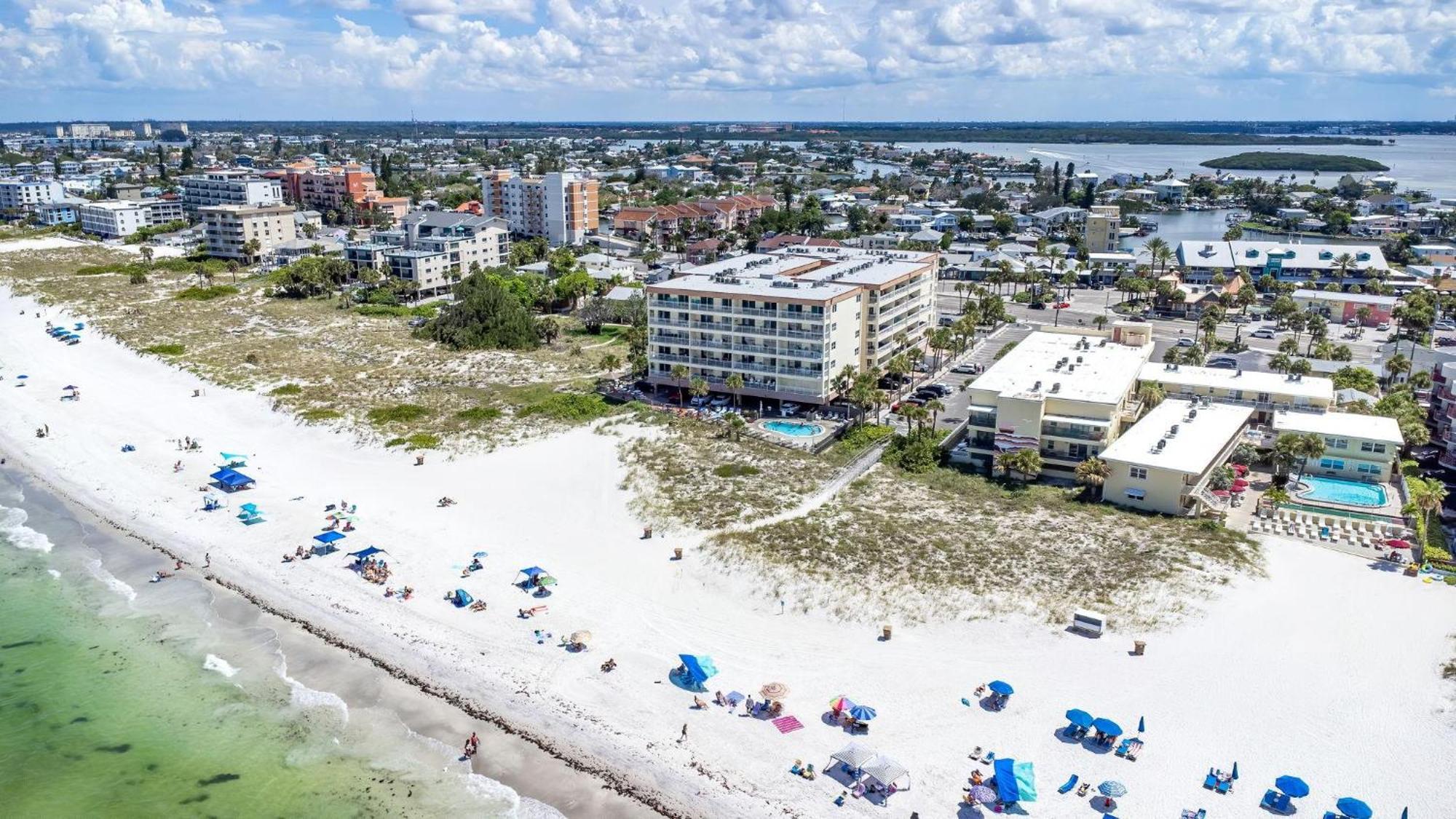 Beachfront Madeira Norte St. Pete Beach Exterior foto